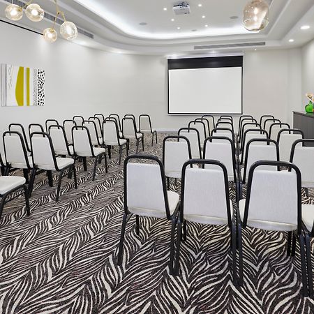 Leonardo City Tower Hotel Tel Aviv Giv'atayim Exterior foto Meeting room